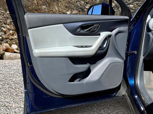 Used 2022 Chevrolet Blazer LT image 16