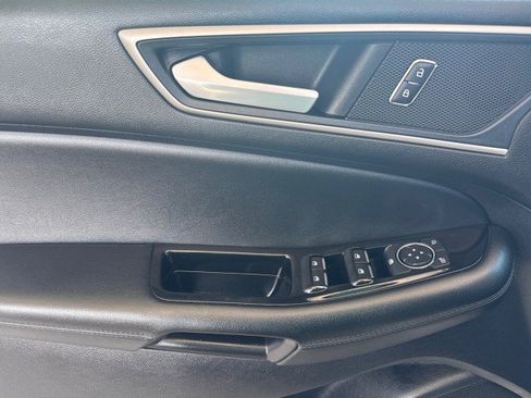 Used 2020 Ford Edge SEL AWD/4WD image 9