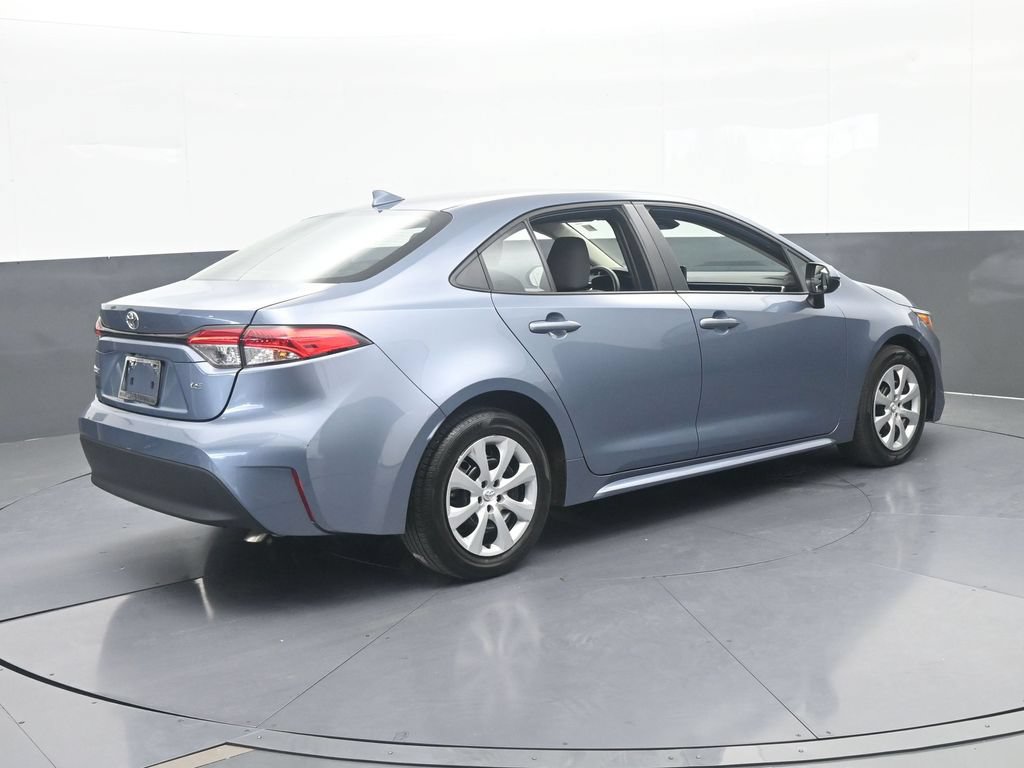 Used 2024 Toyota Corolla LE FWD image 6