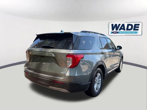 Used 2020 Ford Explorer XLT w/ Equipment Group 202A AWD/4WD image 5