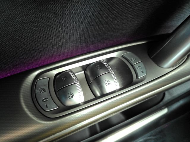 Used 2024 Genesis GV60 RWD image 40
