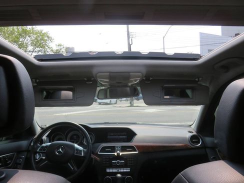 Used 2013 Mercedes-Benz C 300 4MATIC Sedan image 13