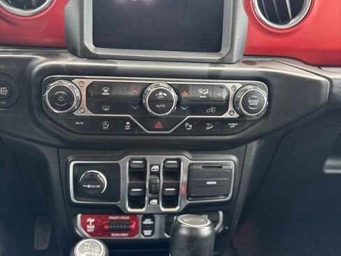 Used 2021 Jeep Wrangler Unlimited Rubicon AWD/4WD image 28