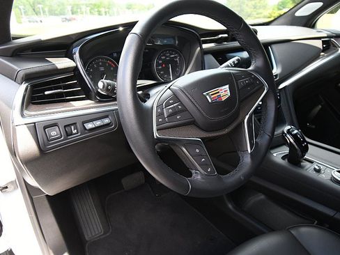 Used 2024 Cadillac XT5 Premium Luxury w/ Platinum Package AWD/4WD image 13