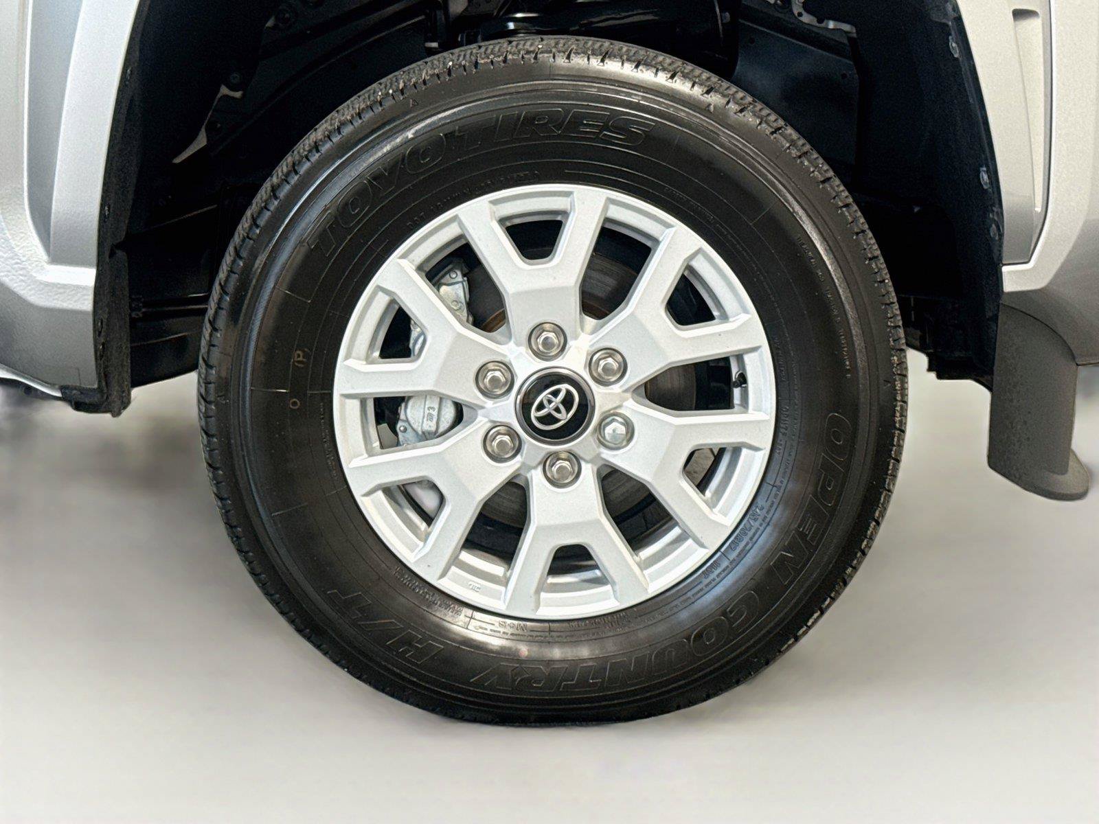 Used 2024 Toyota Tacoma SR5 RWD image 37