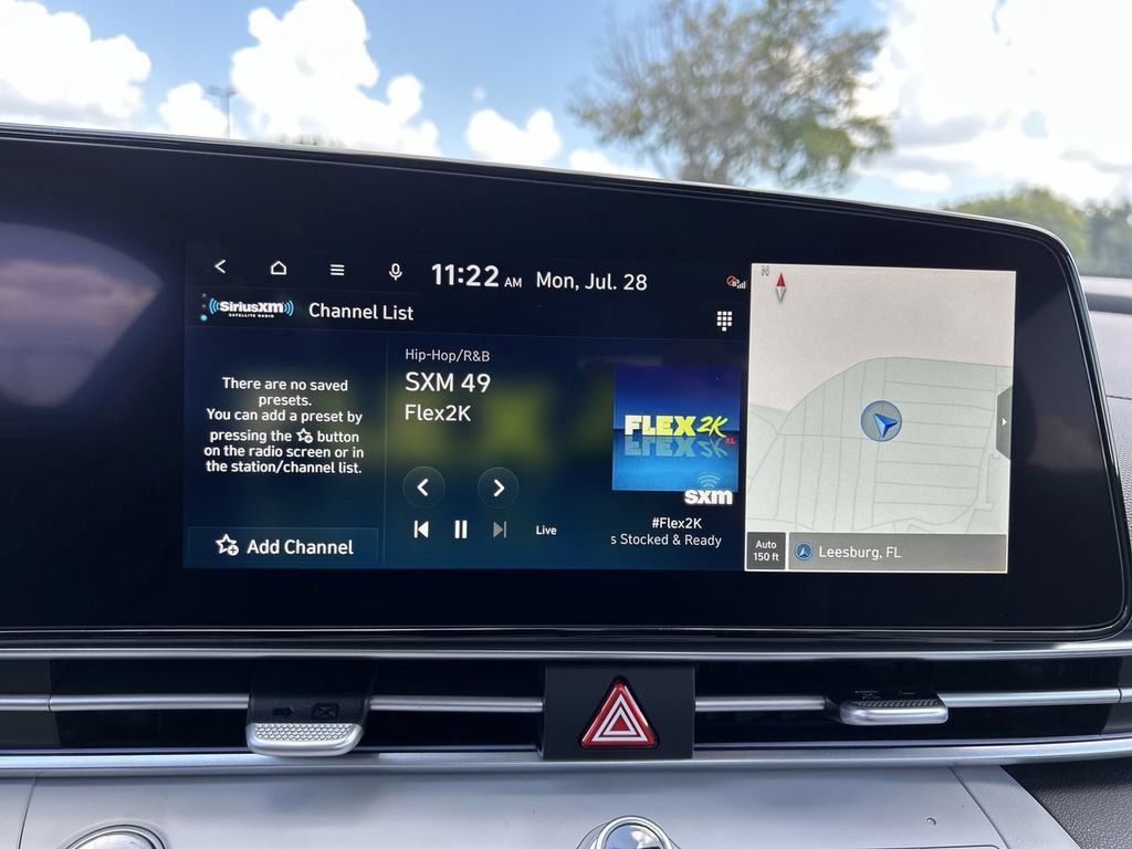 New 2025 Hyundai Elantra Limited FWD image 25