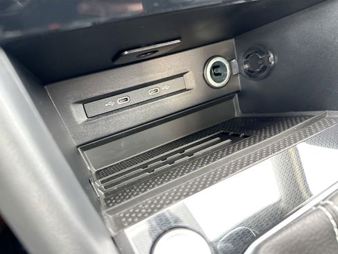 New 2026 Volkswagen Taos SE image 31