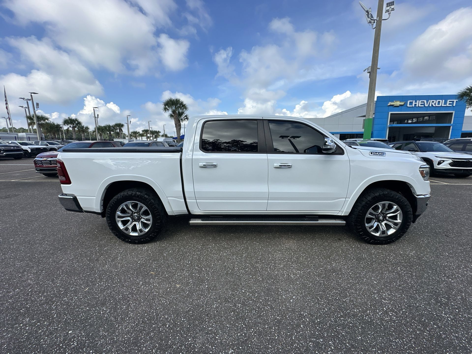 Used 2020 RAM 1500 Laramie AWD/4WD image 17