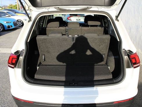 Used 2020 Volkswagen Tiguan S FWD image 8