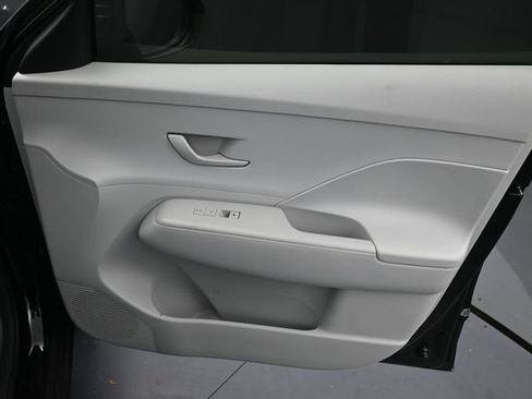 Used 2024 Hyundai Kona SEL AWD/4WD image 27