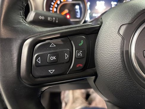 Used 2021 Jeep Wrangler Sport S image 21