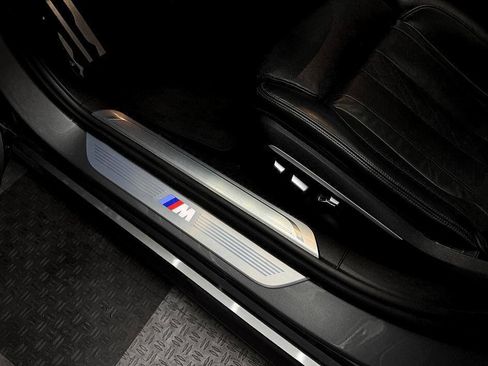 Used 2017 BMW 750i RWD image 6