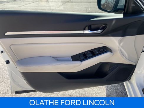 Used 2024 Nissan Altima 2.5 SL image 21