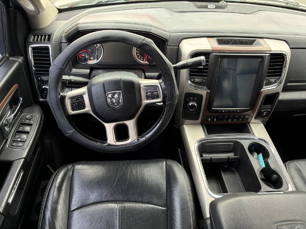 Used 2018 RAM 2500 Laramie w/ Convenience Group AWD/4WD image 18