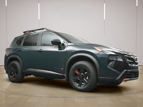 Certified 2026 Nissan Rogue SV w/ Rock Creek Premium Package AWD/4WD image 24