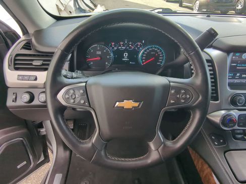 Used 2020 Chevrolet Tahoe Premier w/ Premier 6.2L Value Package image 22