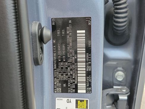 Used 2025 Toyota Corolla Cross L FWD image 31