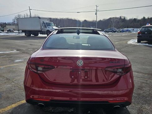 Used 2018 Alfa Romeo Giulia Ti w/ Nero Edizione image 5