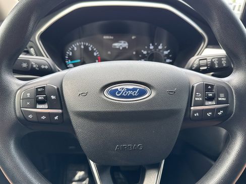 Used 2020 Ford Escape SE image 15