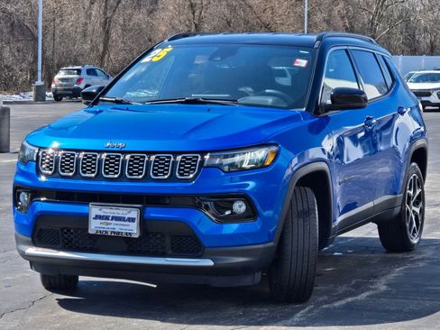 Used 2025 Jeep Compass Limited image 5