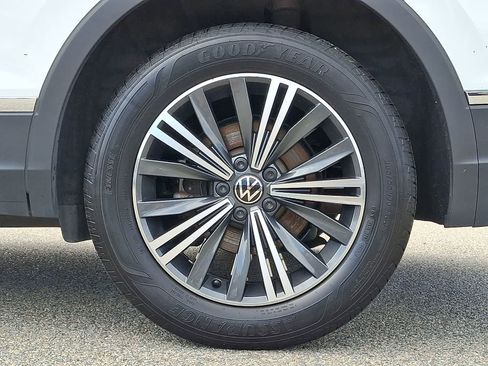 Used 2024 Volkswagen Tiguan Wolfsburg Edition AWD/4WD image 9