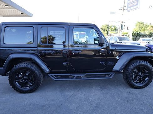 Used 2019 Jeep Wrangler Unlimited Sport AWD/4WD image 9