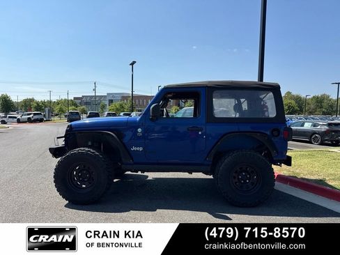 Used 2018 Jeep Wrangler Sport AWD/4WD image 5