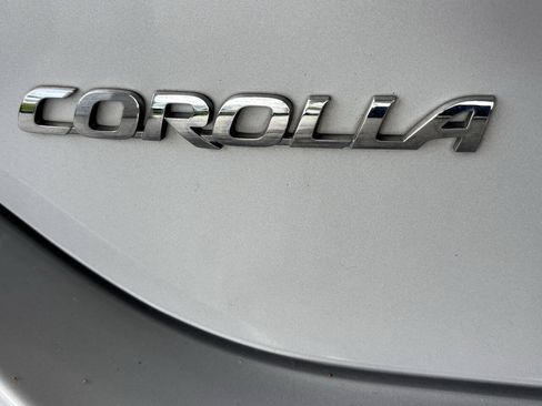 Used 2015 Toyota Corolla L FWD image 8