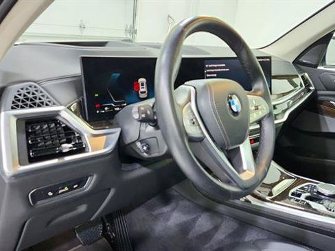 Used 2026 BMW X7 xDrive40i AWD/4WD image 10