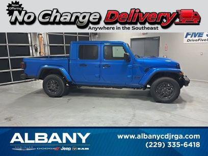 New 2025 Jeep Gladiator Sport