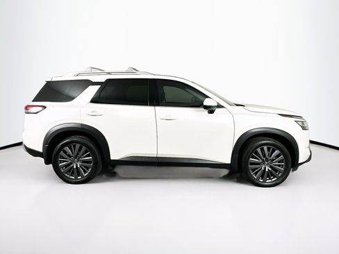 Used 2023 Nissan Pathfinder SL w/ SL Premium Package AWD/4WD image 10
