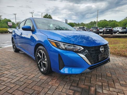 Used 2024 Nissan Sentra SV FWD image 7