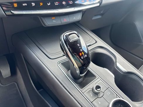 Used 2025 Cadillac XT4 Premium Luxury FWD image 20