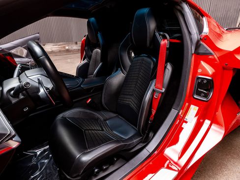 Used 2022 Chevrolet Corvette Stingray Preferred Cpe w/ Z51 Performance Package image 25