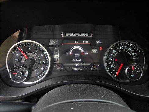 Used 2025 RAM 1500 Laramie image 7