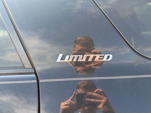 Used 2013 Toyota 4Runner Limited RWD image 9