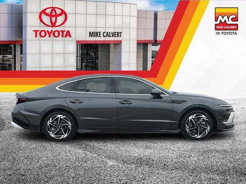 Used 2025 Hyundai Sonata SEL FWD image 6