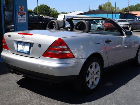 Used 1998 Mercedes-Benz SLK 230 image 4