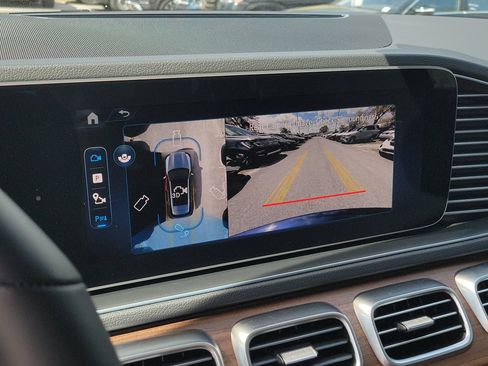 Certified 2026 Mercedes-Benz GLE 450 4MATIC image 32