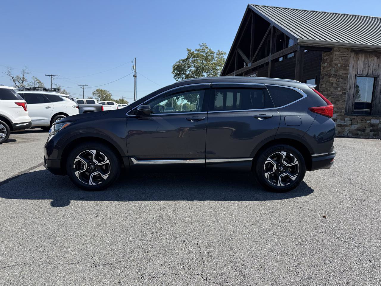 Used 2018 Honda CR-V Touring image 3