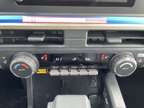 New 2026 Toyota Tacoma TRD Off-Road AWD/4WD image 19