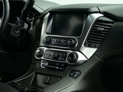 Used 2020 Chevrolet Suburban LT image 70