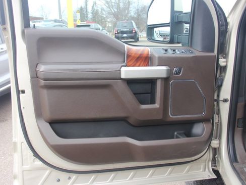 Used 2017 Ford F350 King Ranch w/ King Ranch Ultimate Package image 28