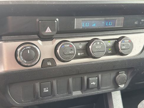Certified 2023 Toyota Tacoma SR AWD/4WD image 14