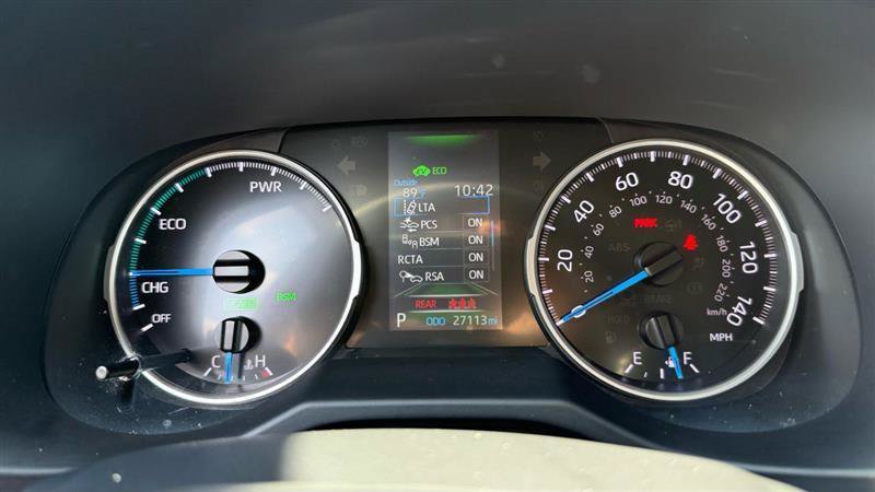 Used 2021 Toyota RAV4 XLE AWD/4WD image 18