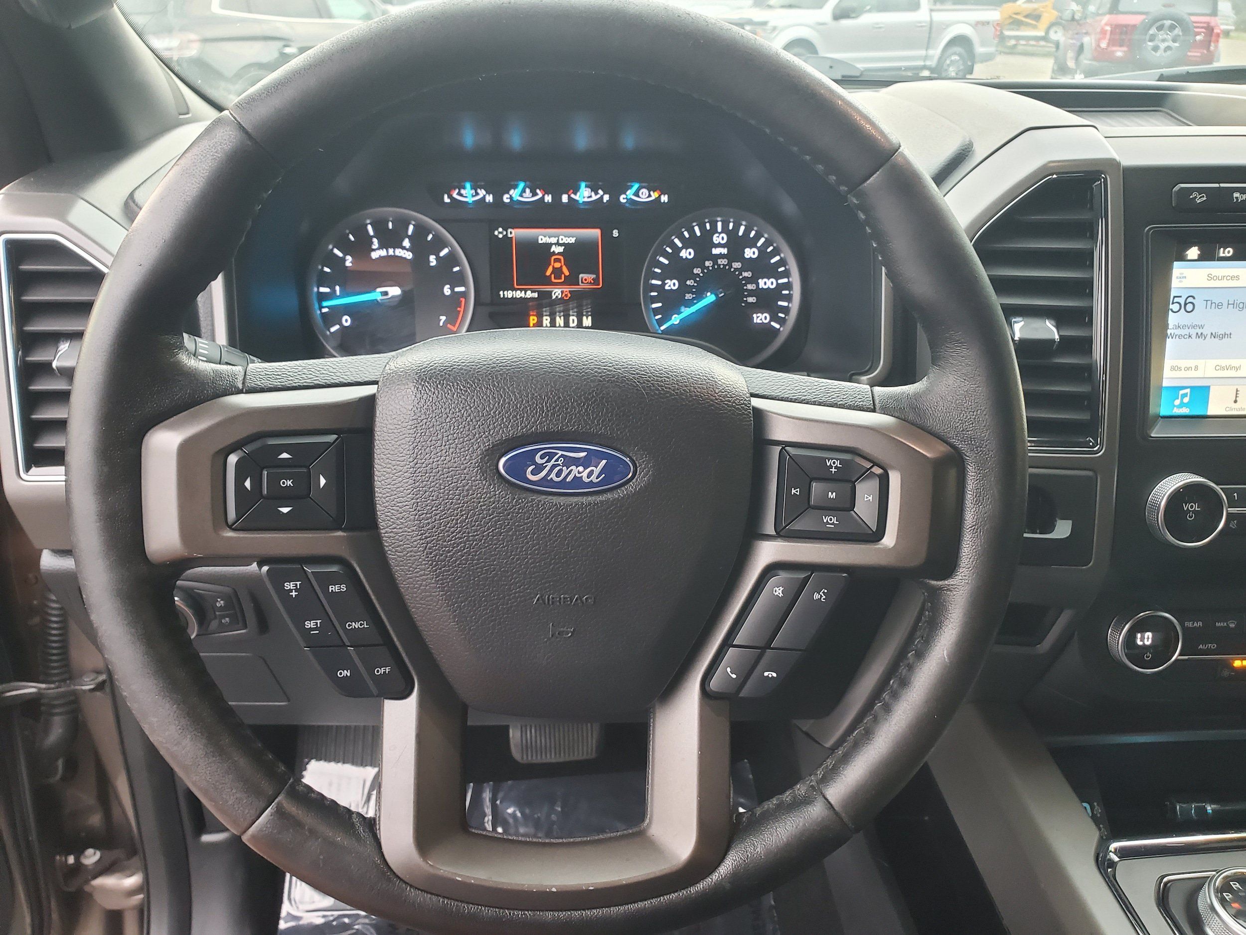 Used 2019 Ford Expedition XLT w/ Equipment Group 201A AWD/4WD image 15