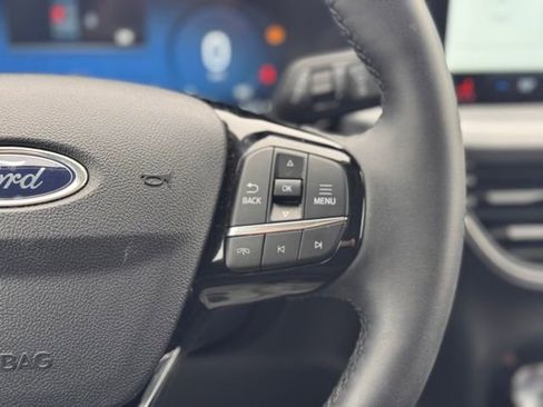 Used 2025 Ford Escape Platinum image 11