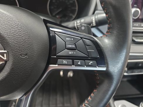 Used 2023 Nissan Altima 2.5 SR AWD/4WD image 17