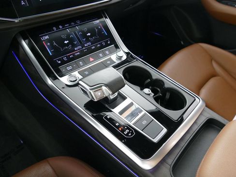 Used 2021 Audi Q8 Premium Plus w/ Premium Plus Package AWD/4WD image 20