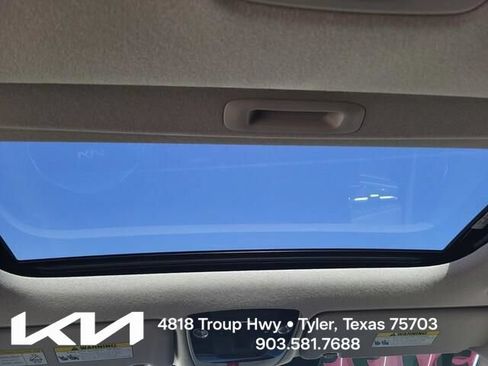 Used 2023 Kia Niro Wave FWD image 14